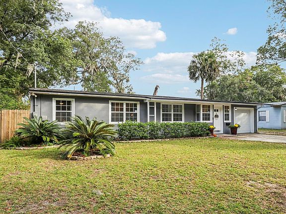 2nd image of 5631 Tanglewood Ln