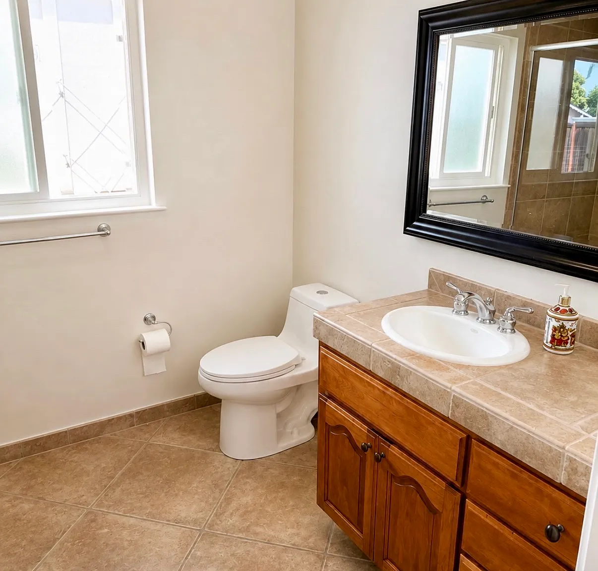 2 bed, 1200 sqft, $4,500 — Photo 4