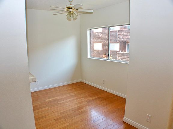 5th image of 5414 Newcastle Ave APT 63
