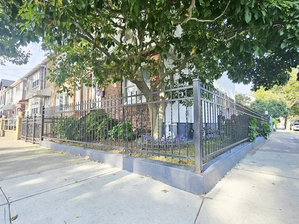 2177 West 7th Street image 3 of 6