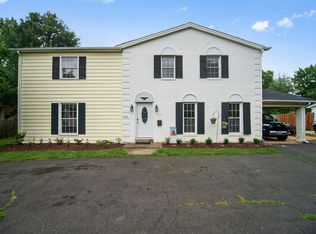 658 Herndon Pkwy, Herndon, VA 20170