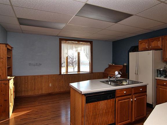 5th image of 18620 142nd St