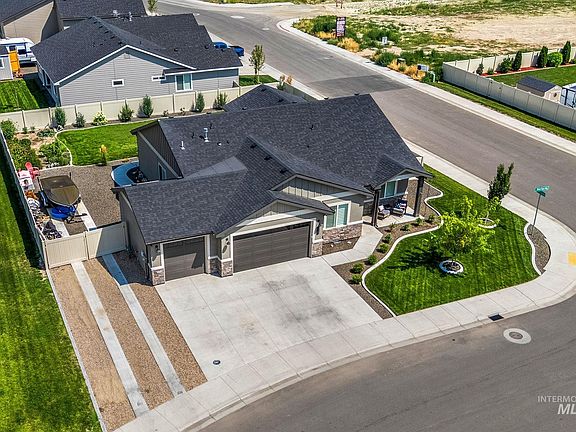 4th image of 310 Wood Rose Way