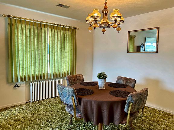 4th image of 105 W 4th Ave