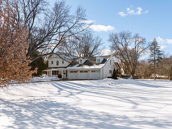 3rd image of 1 Spur Rd