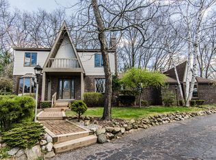 3321 Serenity Rd, Oakland, MI 48363