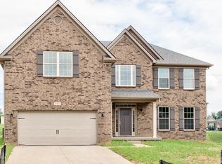 8903 Covey Meadow Pl, Louisville, KY 40229