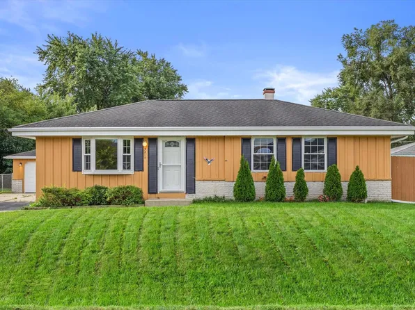 3217 Indian TRAIL, Racine, WI 53402
