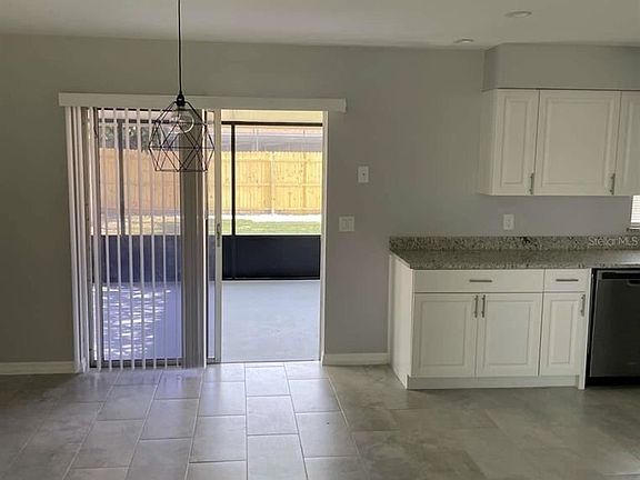 4th image of 124 Loredo Ln