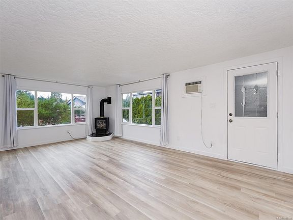4th image of 2587 B Selwyn Rd #39