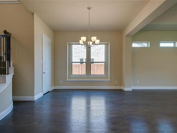 2nd image of 504 Pine Island Cir