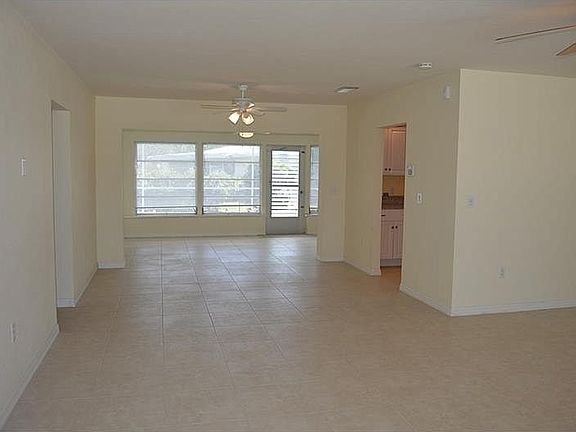 2nd image of 608 Sheridan Dr