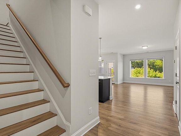 5th image of 209 Deardom Way