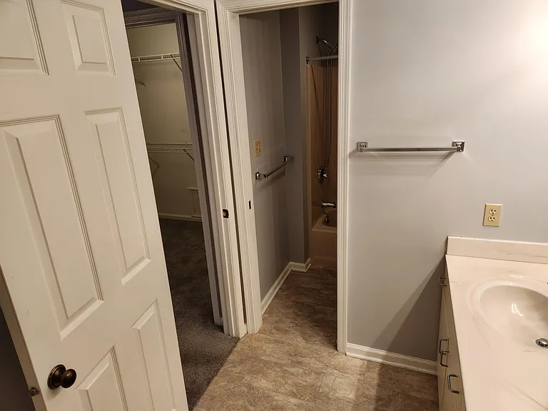 184 Crescent Dr — Photo 9
