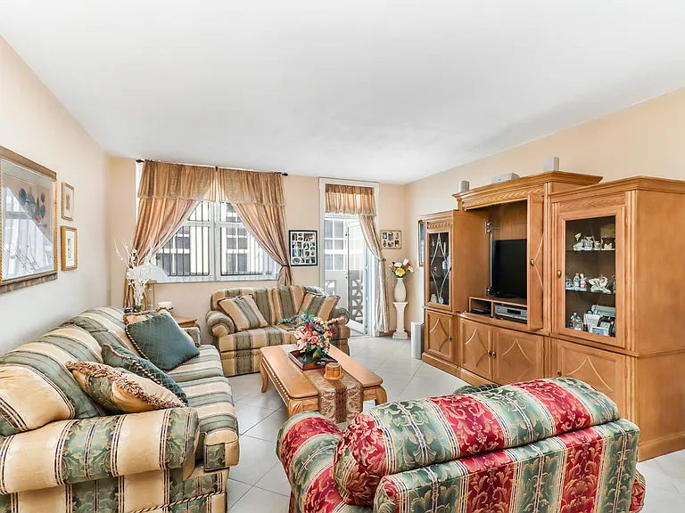 4250 Galt Ocean Dr #12D — Photo 27