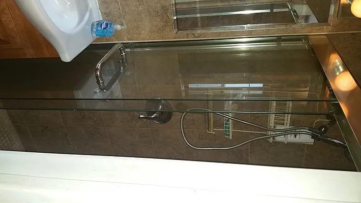 Rented by Northside Plaza Inc. | media 37