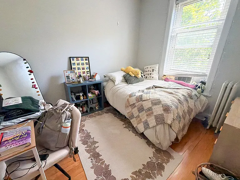721 W Roscoe St #2 — Photo 13