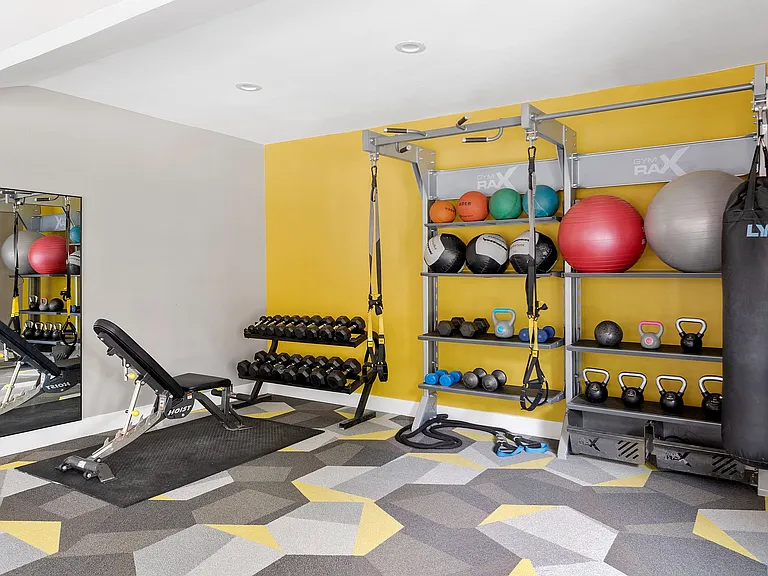 C235270_FitnessCenter_01_13712