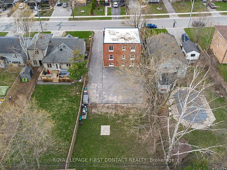 134 Napier St #3 — Photo 27