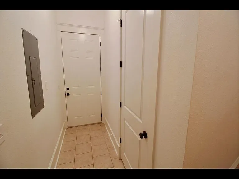 107 Butterfield St — Photo 16