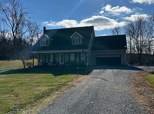 8 E Wayneview Dr, Mc Veytown, PA 17051