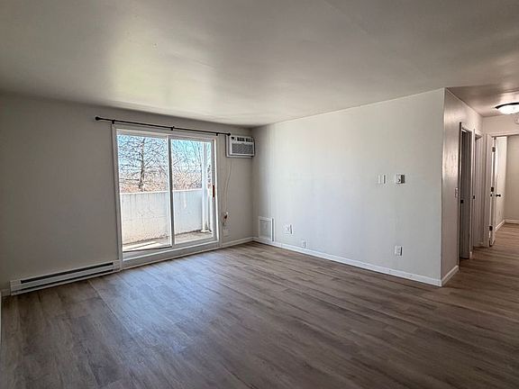 3rd image of 109 Dewers St #101