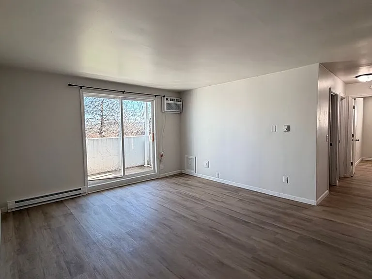 Aurora Apartments — Photo 13