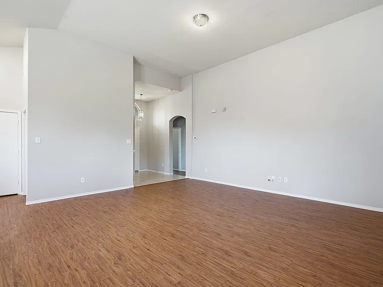 1113 Beaverwood Ln — Photo 11