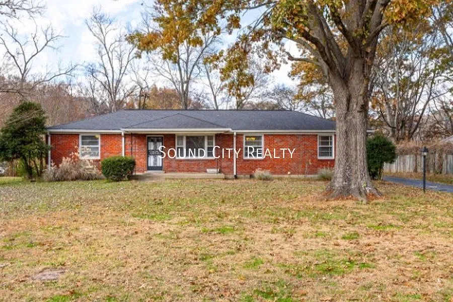 349 Wimpole Dr