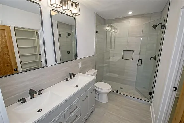 3867 Pauger St — Photo 10