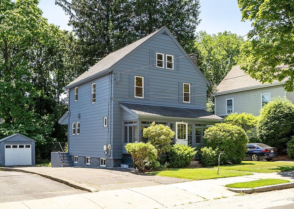 1st image of 10 Parker Ave