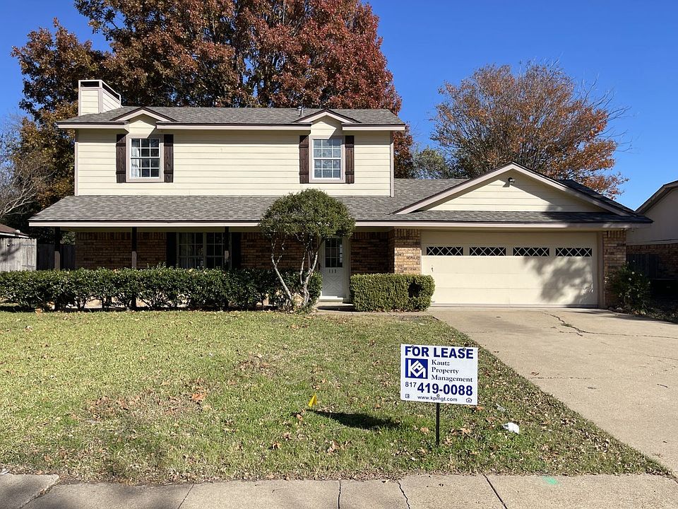 1st image of 113 Deerwood Ln