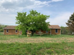 353 Spirit Ln, Points, WV 25437