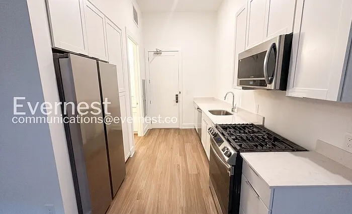 1329 4th Ave S #306 — Photo 2