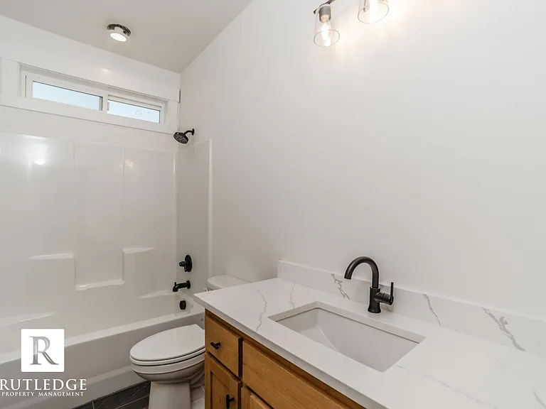 3282 Sky Way — Photo 23