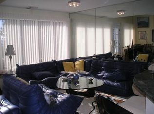 432 Humphrey St APT 4, Swampscott, MA 01907