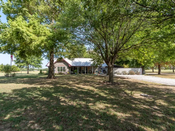 377038 E 1060th Rd, Okemah, OK 74859