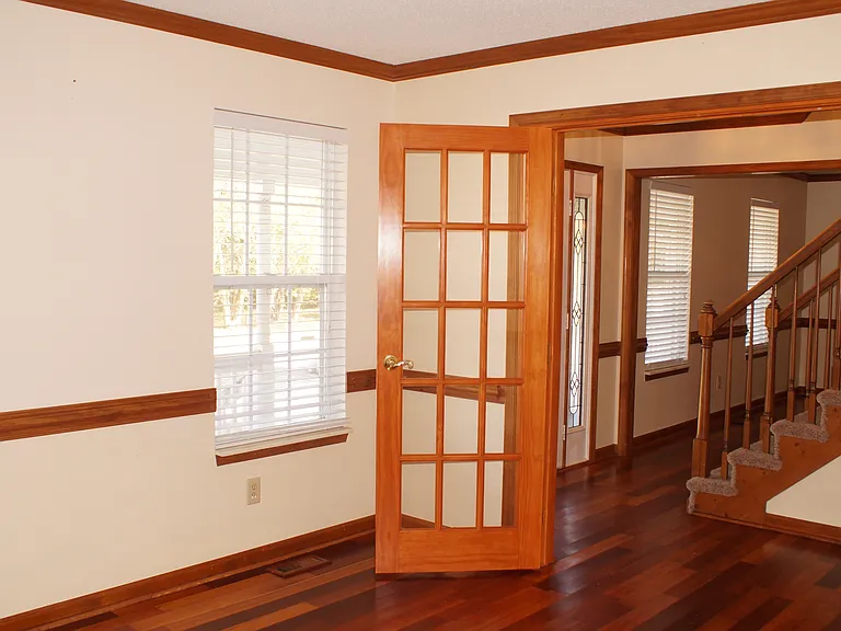 1221 Clearwater Ln — Photo 13