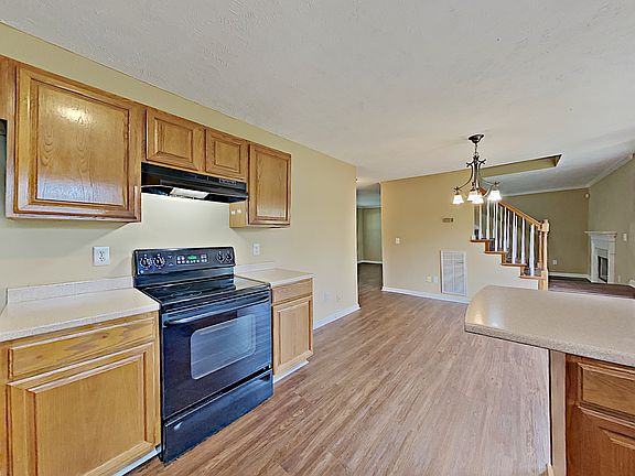 5th image of 899 Lavergne Ln