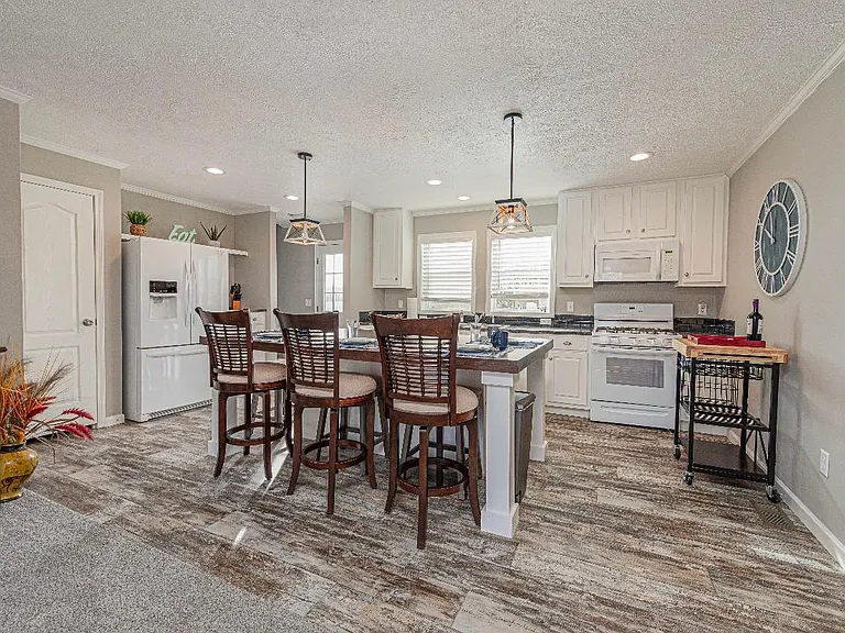 18594 Edwards Family Ln — Photo 6
