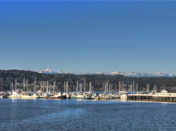 17625 Fjord Dr NE, Poulsbo, WA 98370