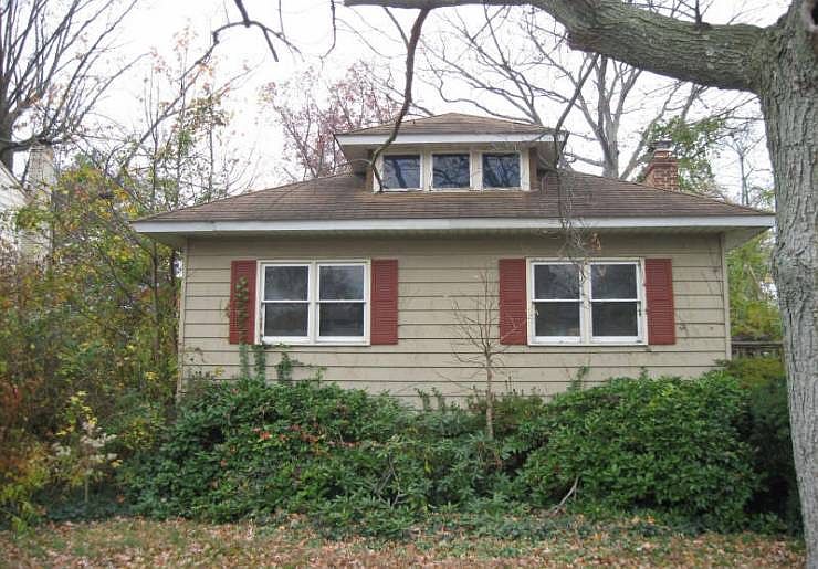 2nd image of 5038 Clayton Ave