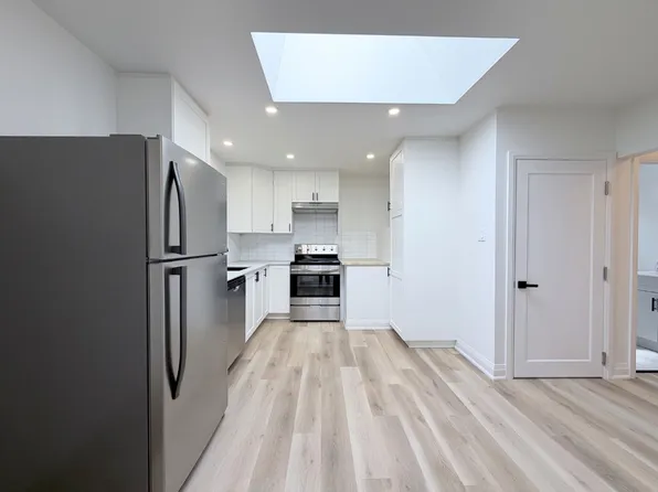 290 Upper Paradise Rd #1, Hamilton, ON L9C 5C4