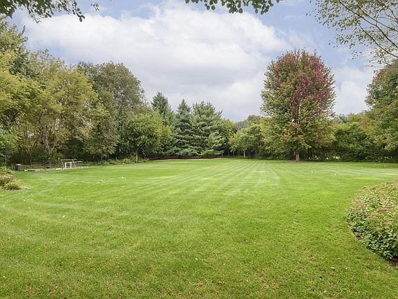 5th image of W347S9485 Jericho COURT