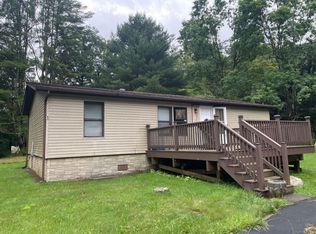 35 David Rhodes Rd, Wurtsboro, NY 12790
