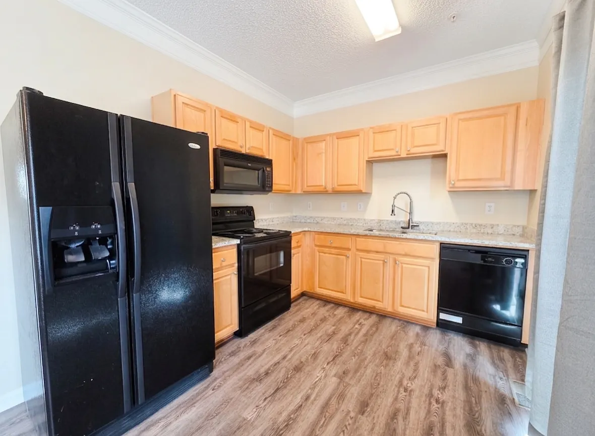 1411 Bay Overlook Dr — Photo 4
