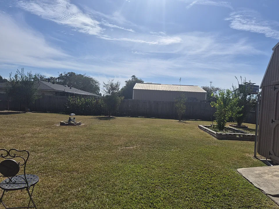 1801 Cappy Dr