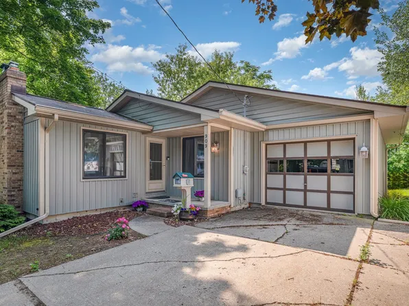 909 W Baker St, Midland, MI 48640