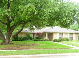 2901 Whitemarsh Cir, Richardson, TX 75080