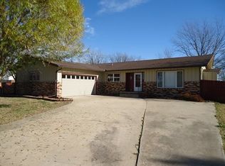310 S 15th St, Fredonia, KS 66736